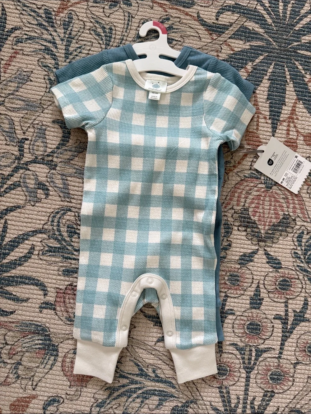 Cloud island newborn 2pc set nwt